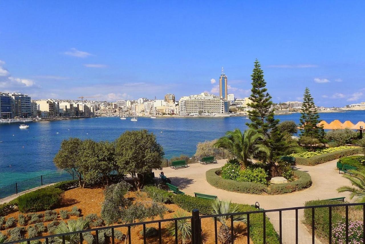 Apartment With Stunning Seaviews Sliema Ngoại thất bức ảnh