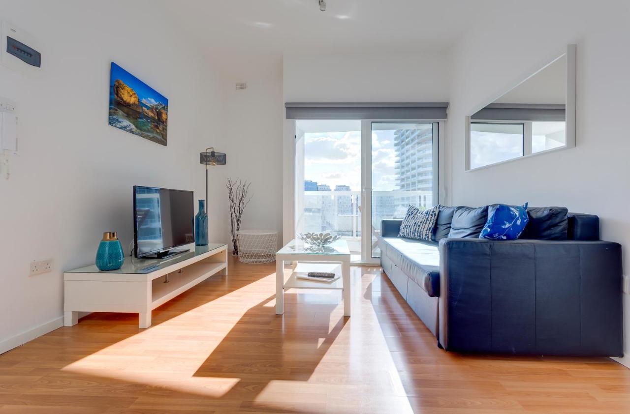 Apartment With Stunning Seaviews Sliema Ngoại thất bức ảnh