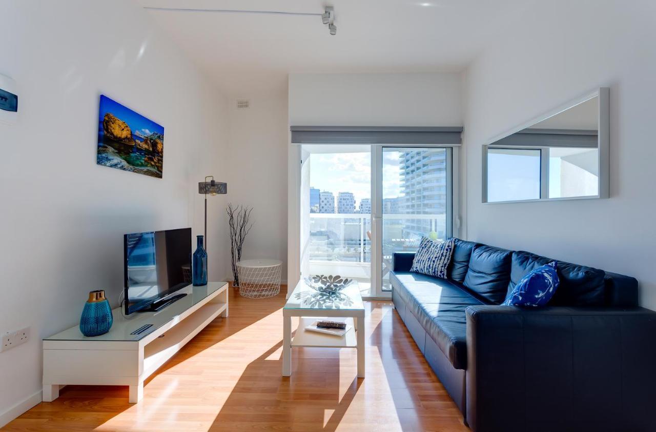 Apartment With Stunning Seaviews Sliema Ngoại thất bức ảnh