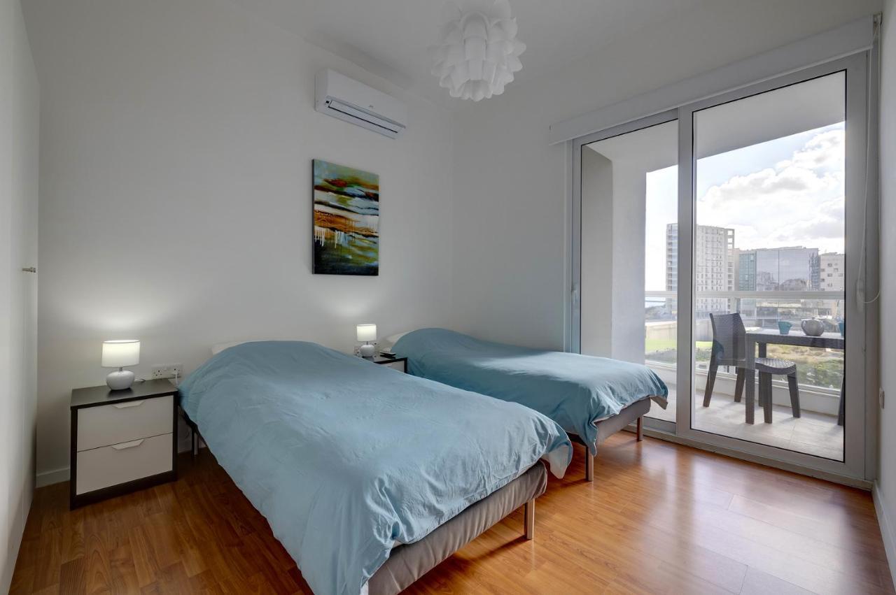 Apartment With Stunning Seaviews Sliema Ngoại thất bức ảnh