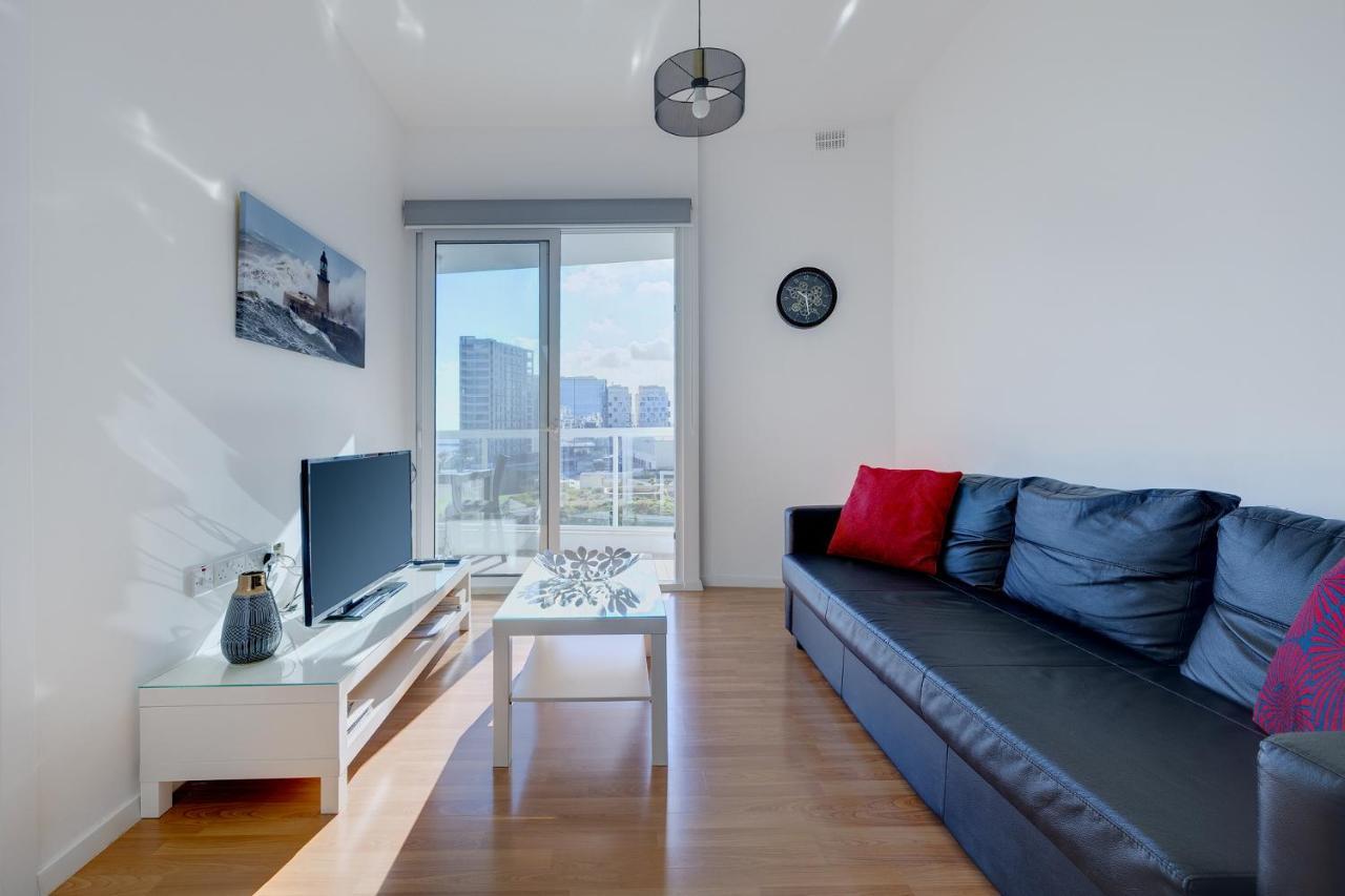 Apartment With Stunning Seaviews Sliema Ngoại thất bức ảnh